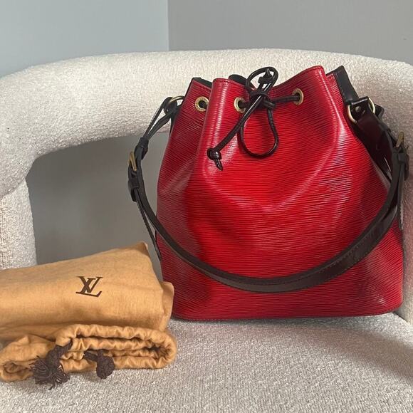 MINT Louis Vuitton Petit Noe Red Black Epi Bucket Bag - Picture 1 of 13